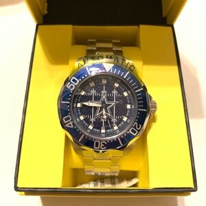 Invicta NFL Grand Diver 47mm Automatic
Bracelet Watch Dallas Cowboys